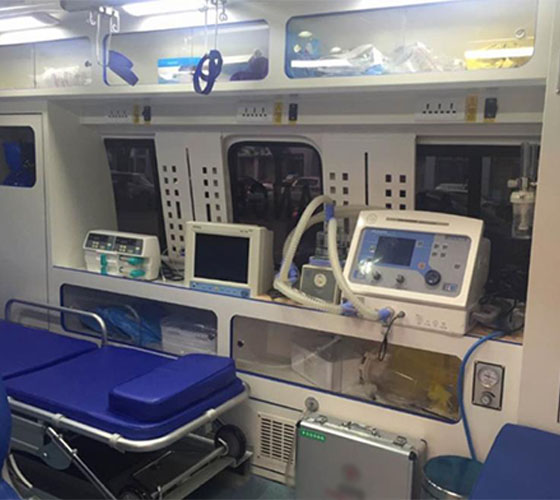 谢通门县车辆内部展示